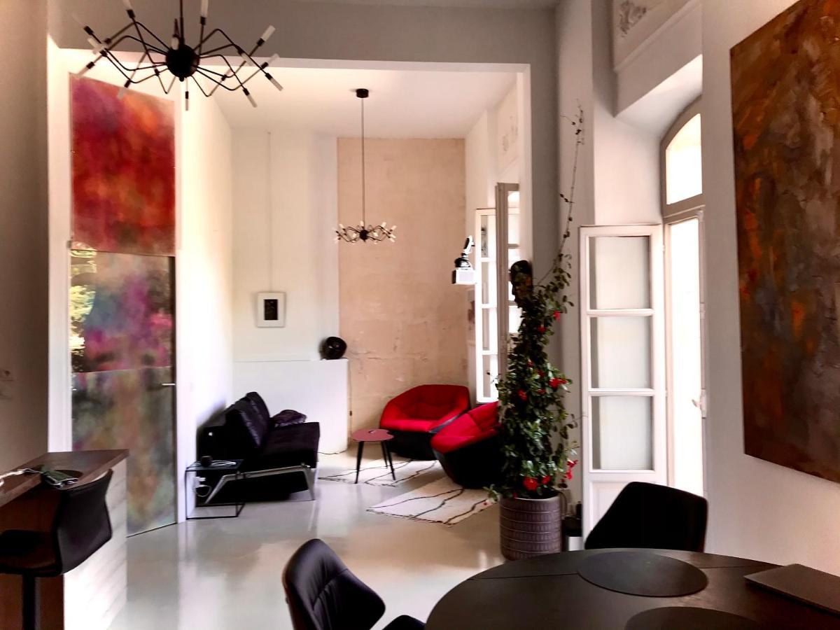 Appartement à la Roquette, dans l'Hotel de Divonne, classé. Arlés Exterior foto